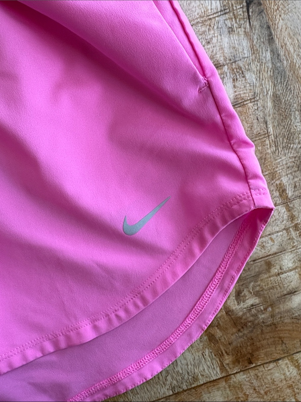 Nike Women’s Pink Elastic-Waist Athletic Shorts size S - Picture 3 of 6